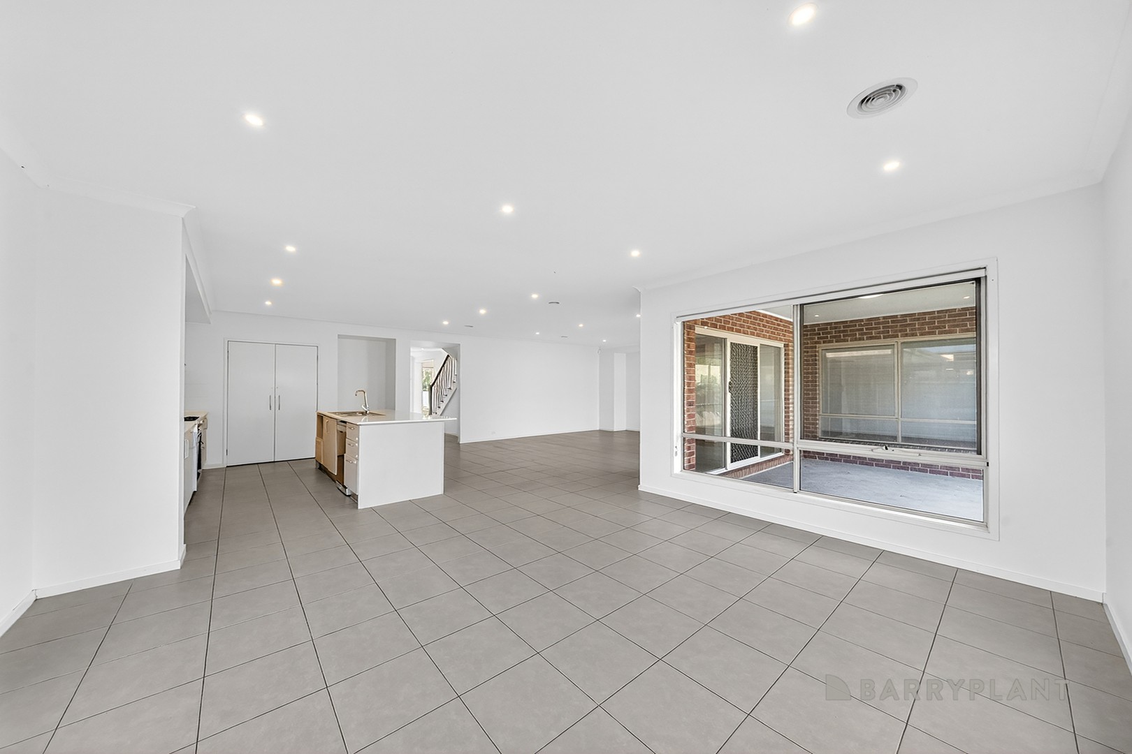 16 Grasso Avenue, Point Cook, VIC 3030, Point Cook - Thumbnail 4