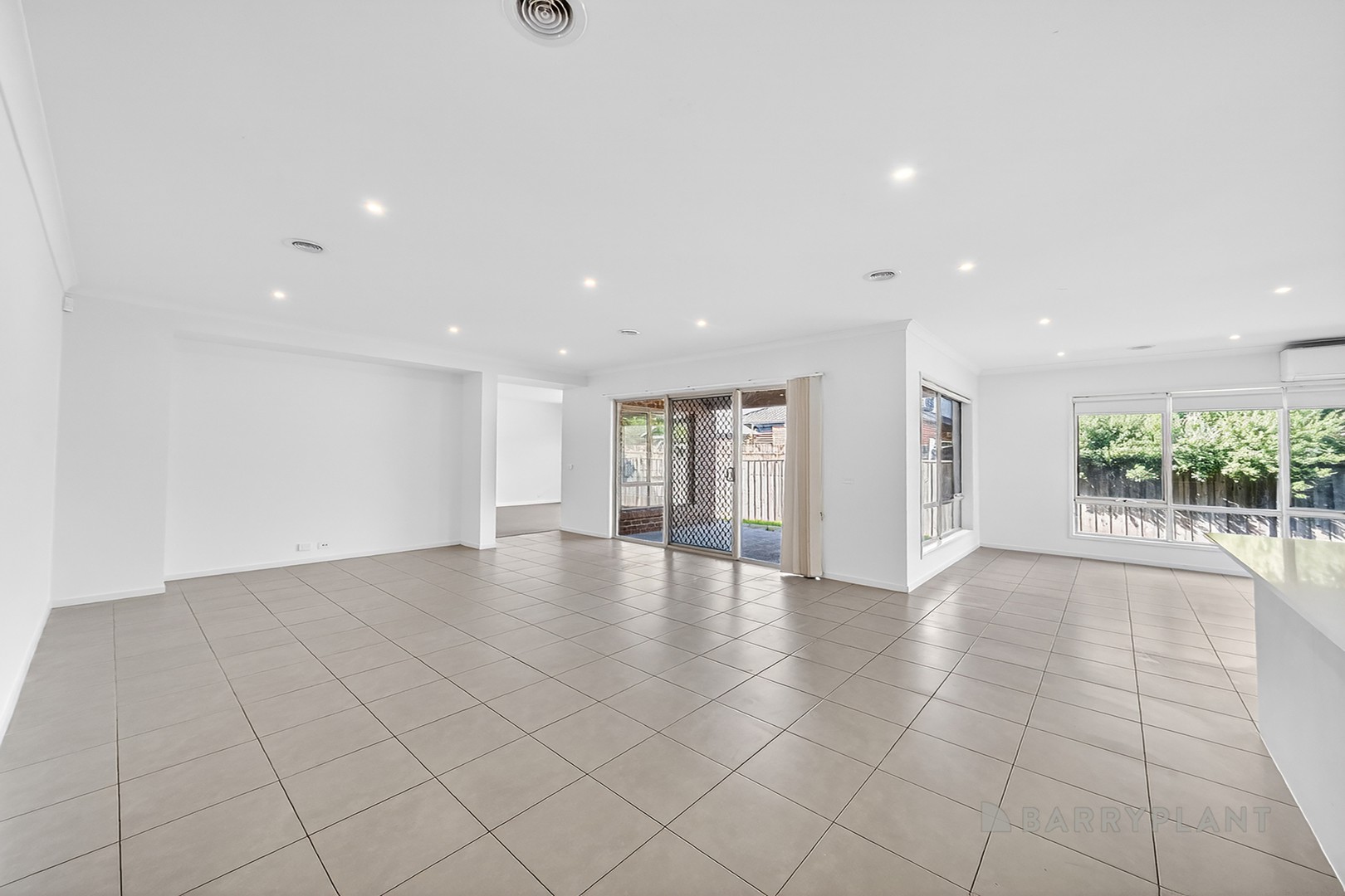16 Grasso Avenue, Point Cook, VIC 3030, Point Cook - Thumbnail 8