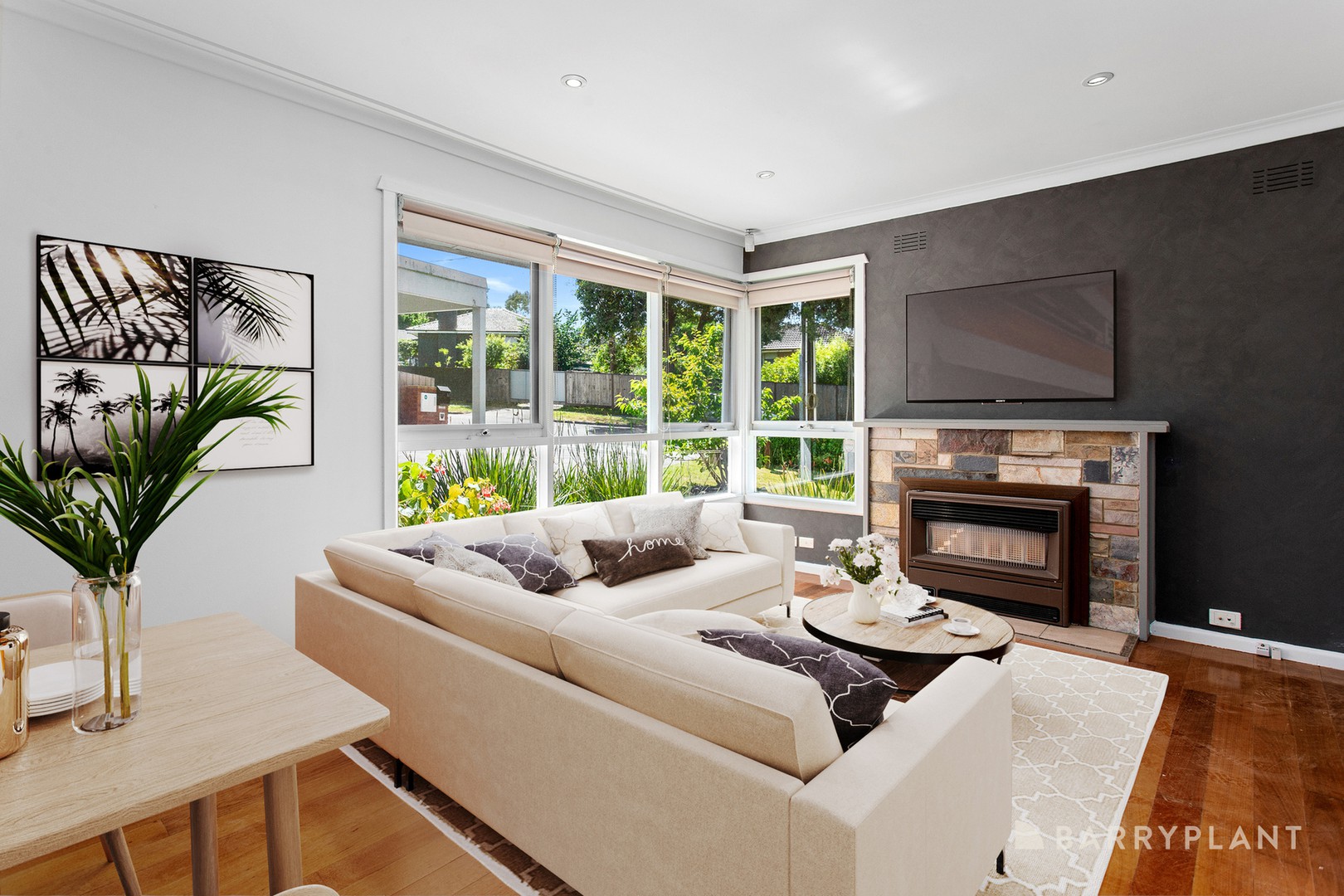 16 Greenville Street, Mooroolbark, VIC 3138, Mooroolbark - Thumbnail 3