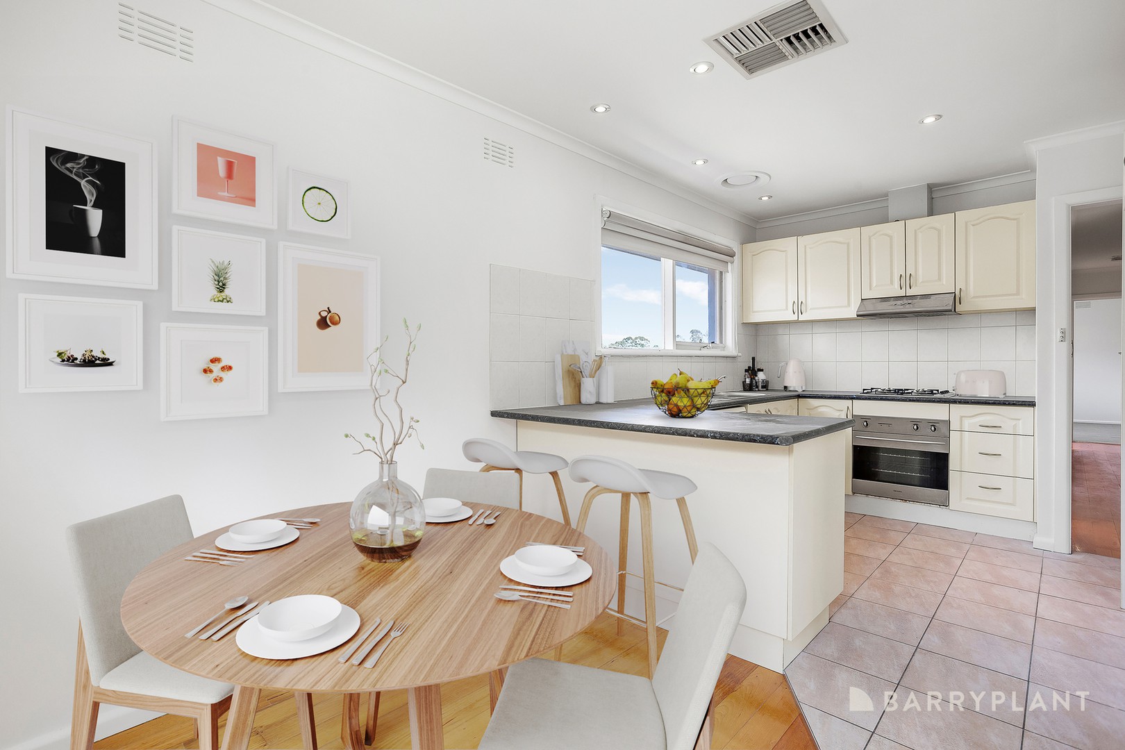 16 Greenville Street, Mooroolbark, VIC 3138, Mooroolbark - Thumbnail 4