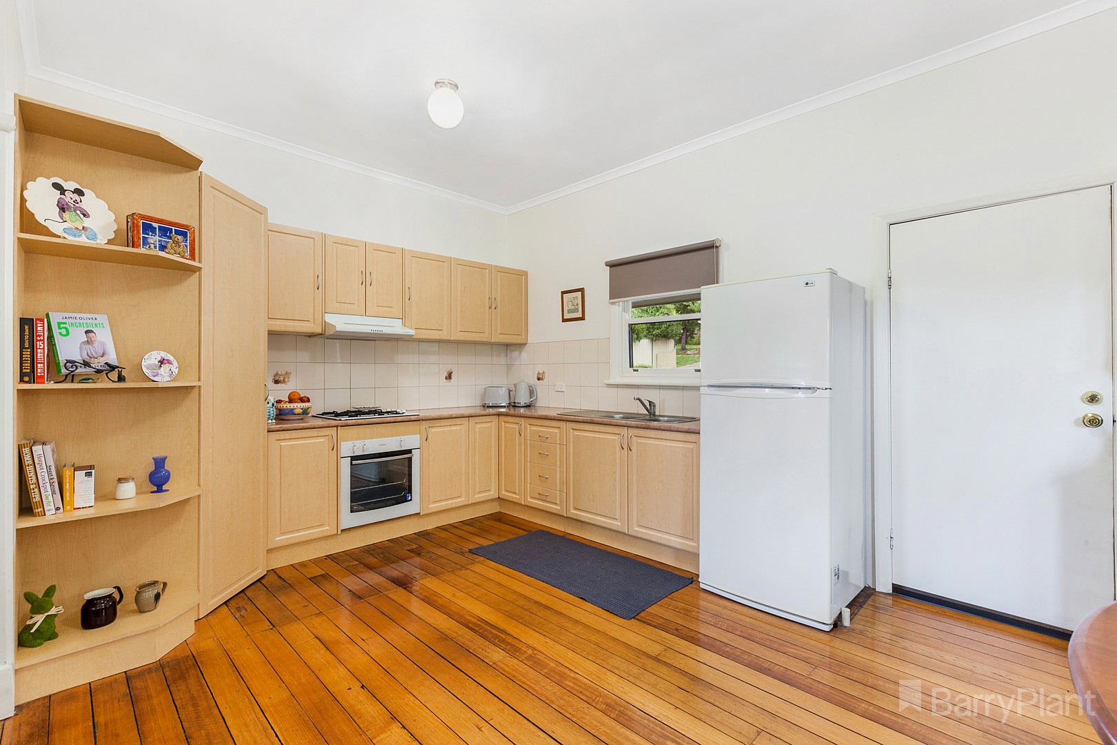 16 Hamilton Street, Kilmore, VIC 3764, Kilmore - Thumbnail 8