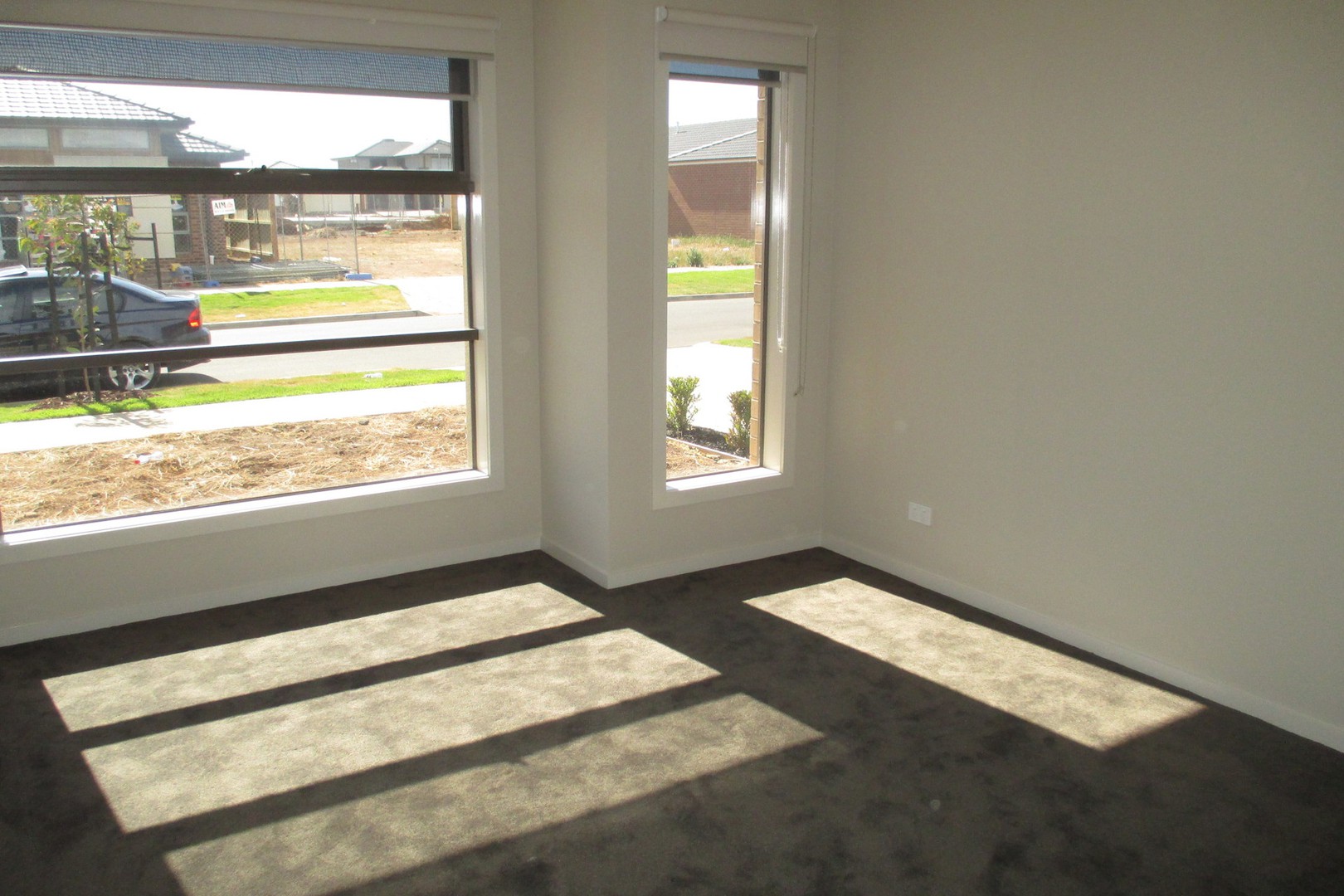 16 Hanover Street, Point Cook, VIC 3030 - Thumbnail 2 - 25/03/2026