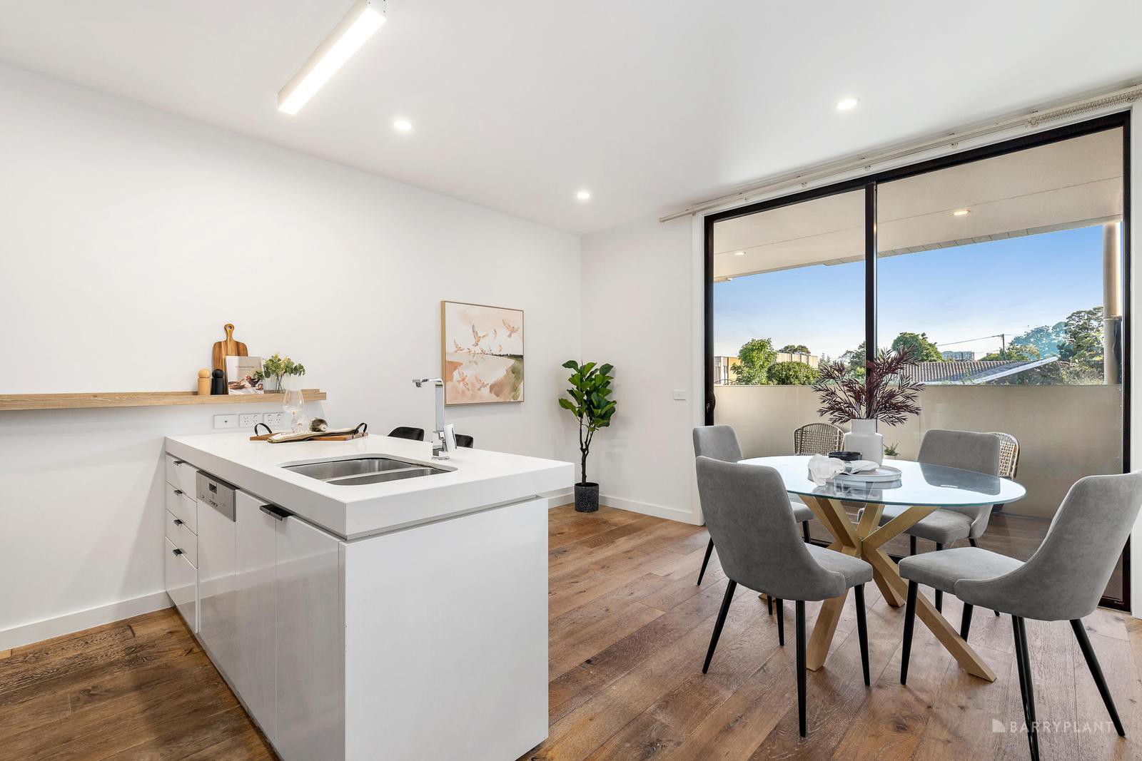 16 Harvest Court, Doncaster, VIC 3108, Doncaster - Thumbnail 3