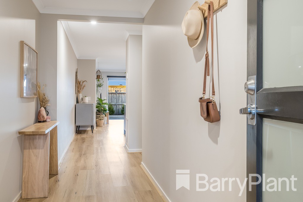 16 Hedge Street, Armstrong Creek, VIC 3217 - Thumbnail 2 - 12/04/2022