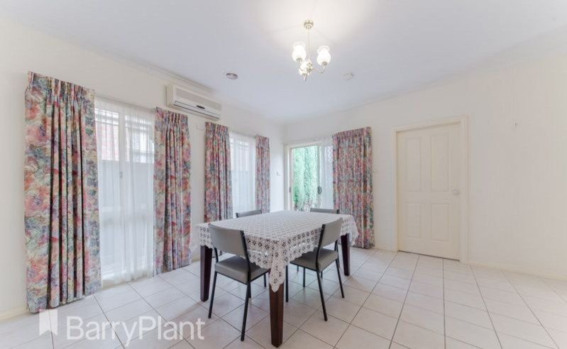 16 Henry Court, Caroline Springs, VIC 3023, Caroline Springs - Thumbnail 5