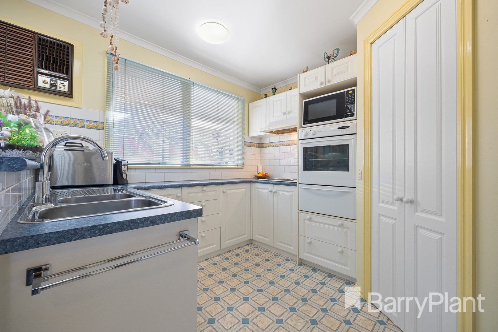 16 Highfield Avenue, Mount Clear, VIC 3350, Mount Clear - Thumbnail 5