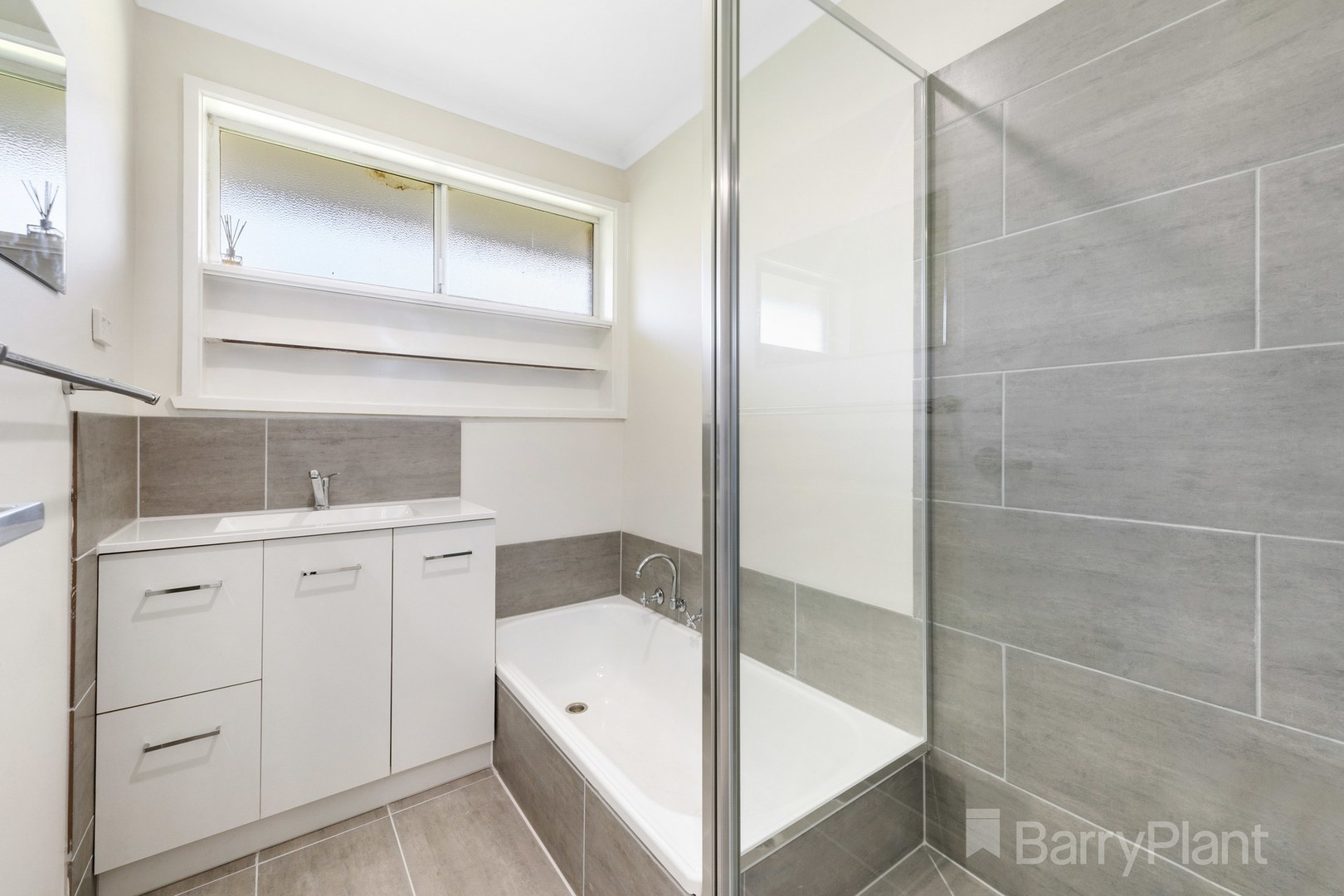 16 Hurley Street, Melton, VIC 3337, Melton - Thumbnail 6