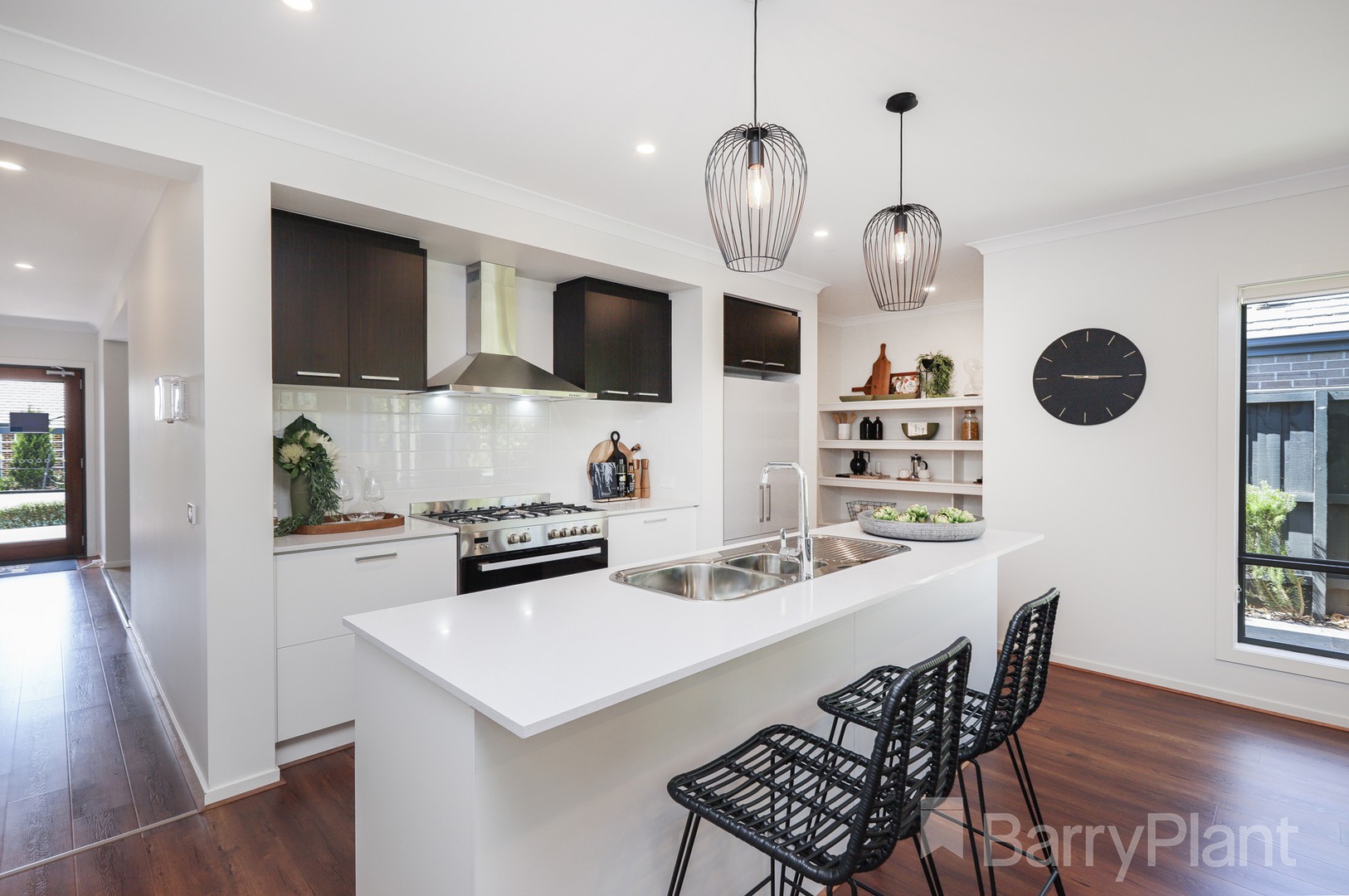 16  Irvine Rise, Werribee, VIC 3030, Werribee - Thumbnail 2