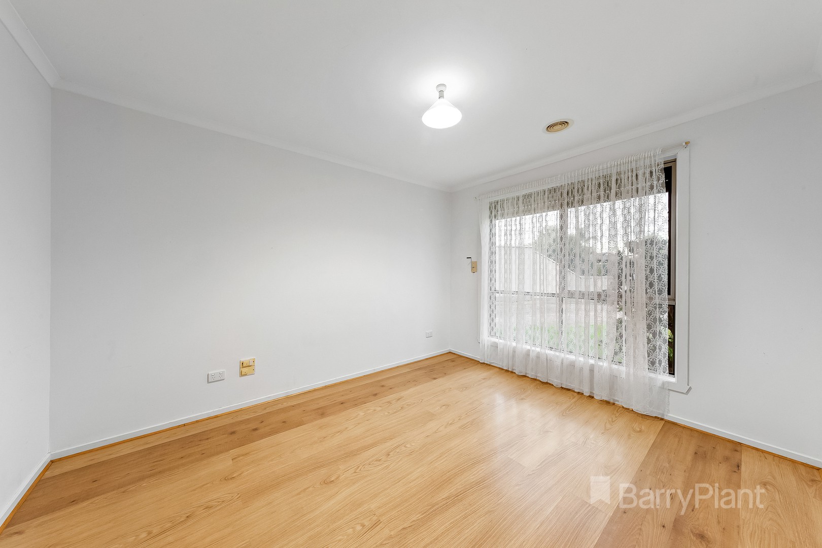16 Jester Court, Kings Park, VIC 3021, Kings Park - Thumbnail 2