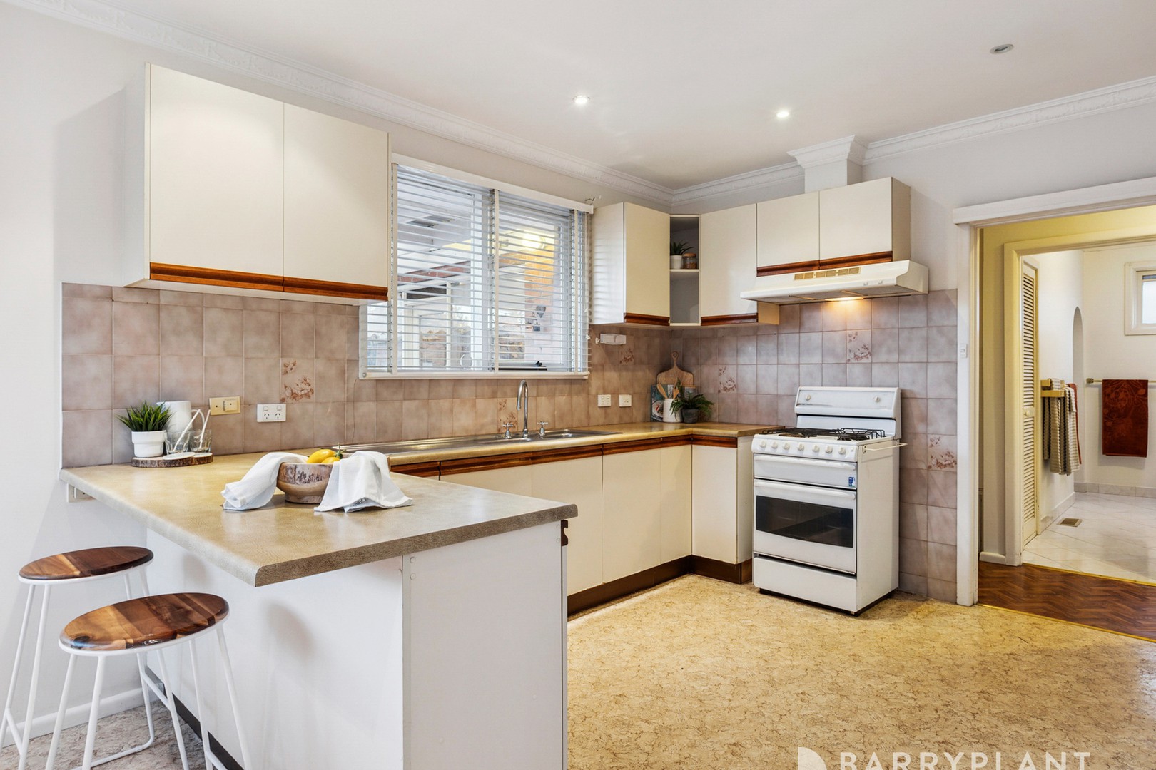 16 Juniper Road, Wantirna, VIC 3152, Wantirna - Thumbnail 3