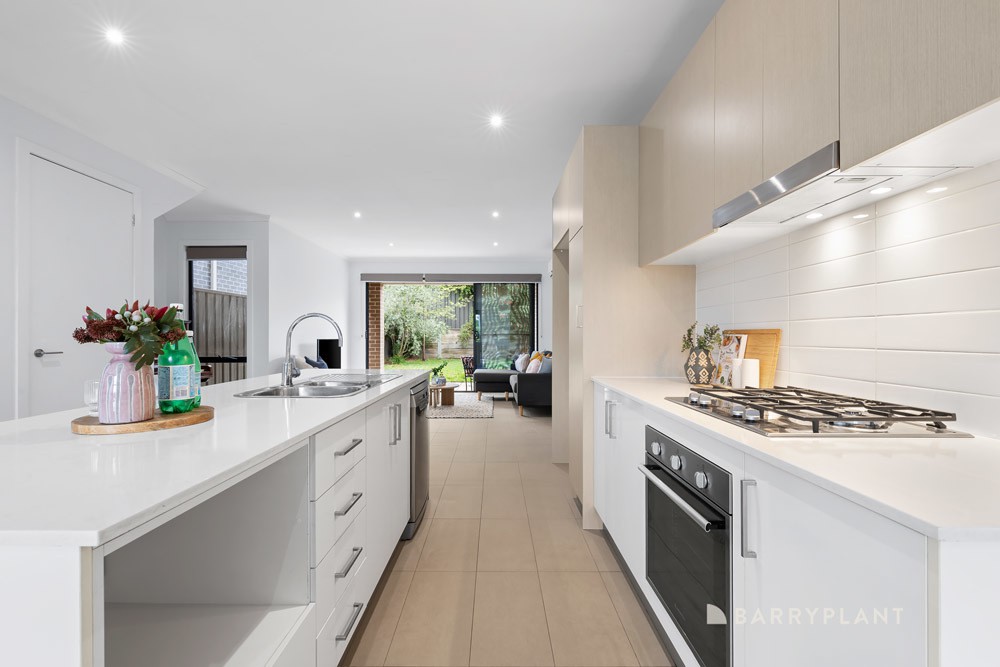 16 Kalkallo Way, Mernda, VIC 3754, Mernda - Thumbnail 2