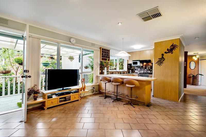 16 Kandanga Grove, Bulleen, VIC 3105, Bulleen - Thumbnail 2