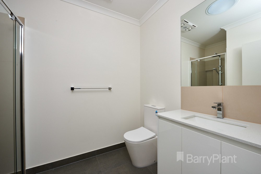 16 Karrabina Avenue, Doveton, VIC 3177, Doveton - Thumbnail 7