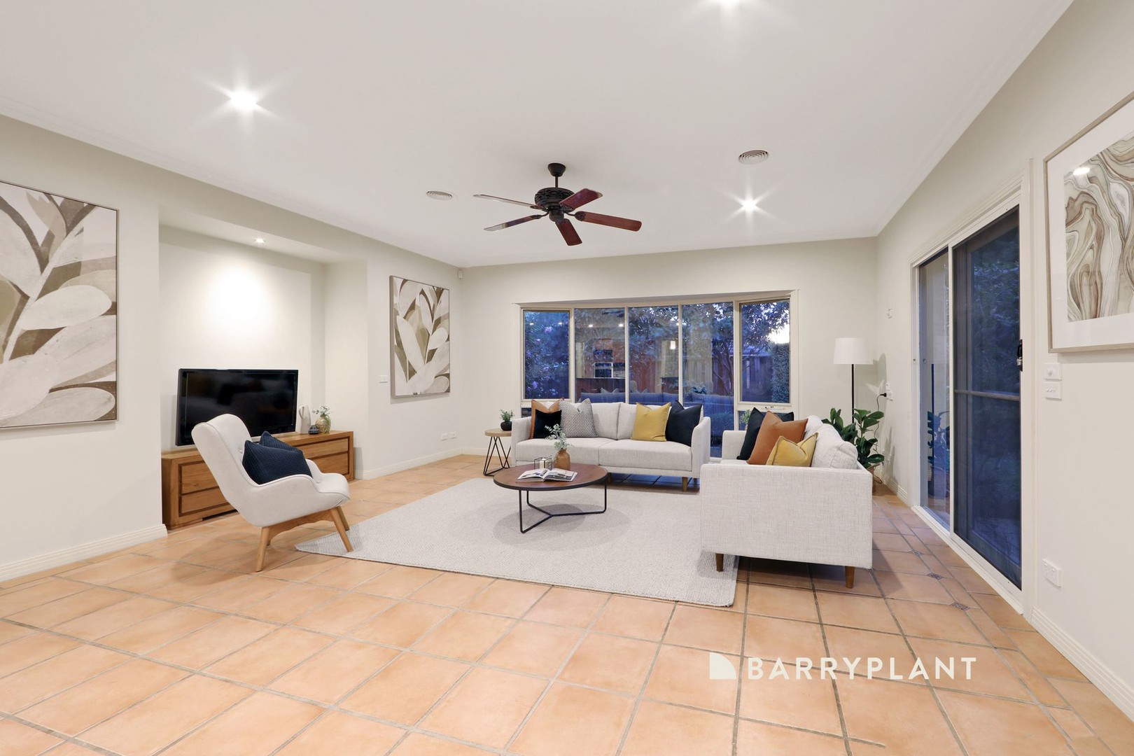 16 Kellbourne Drive, Rowville, VIC 3178, Rowville - Thumbnail 7
