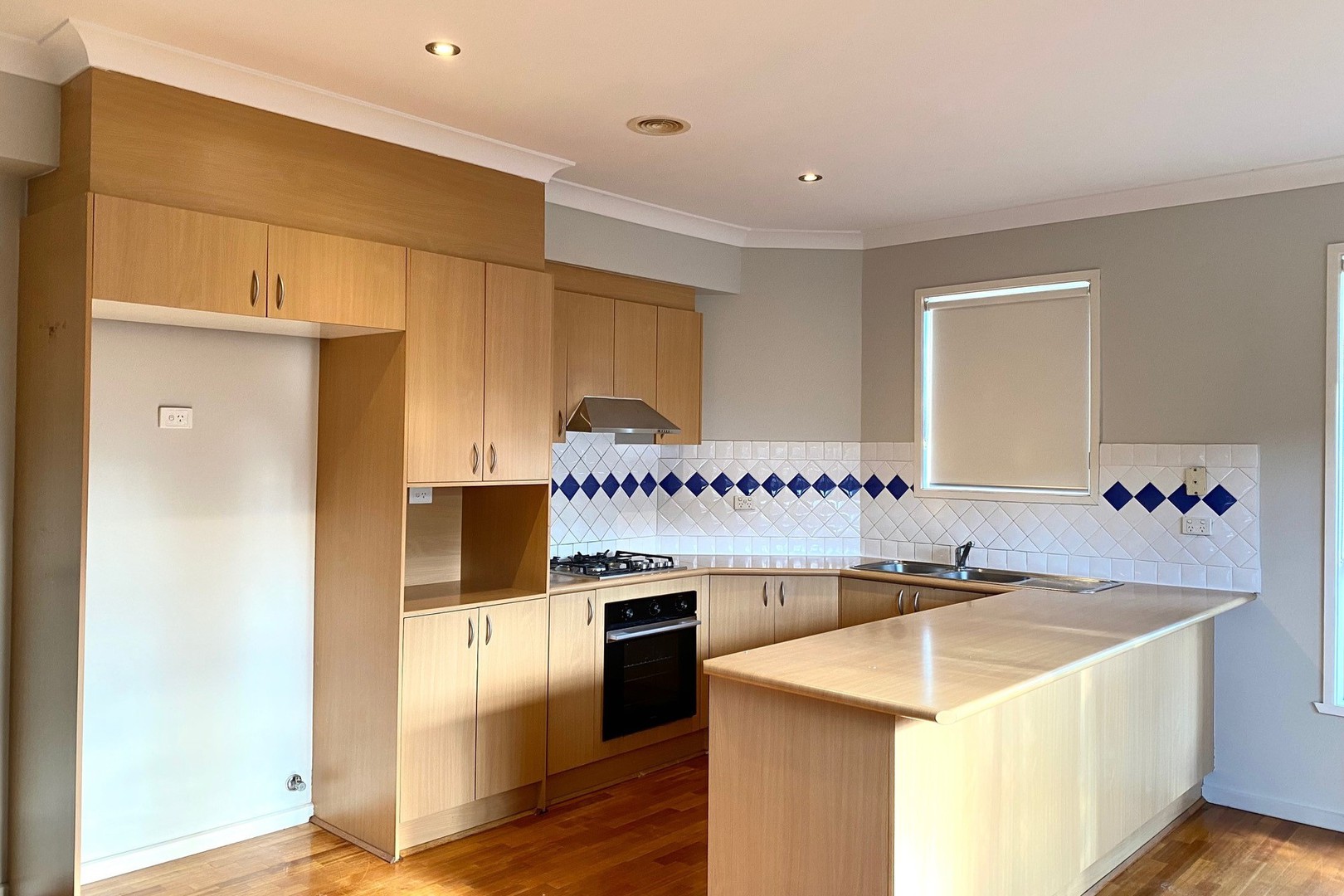 16 Kennedy Parade, Roxburgh Park, VIC 3064, Roxburgh Park - Thumbnail 3