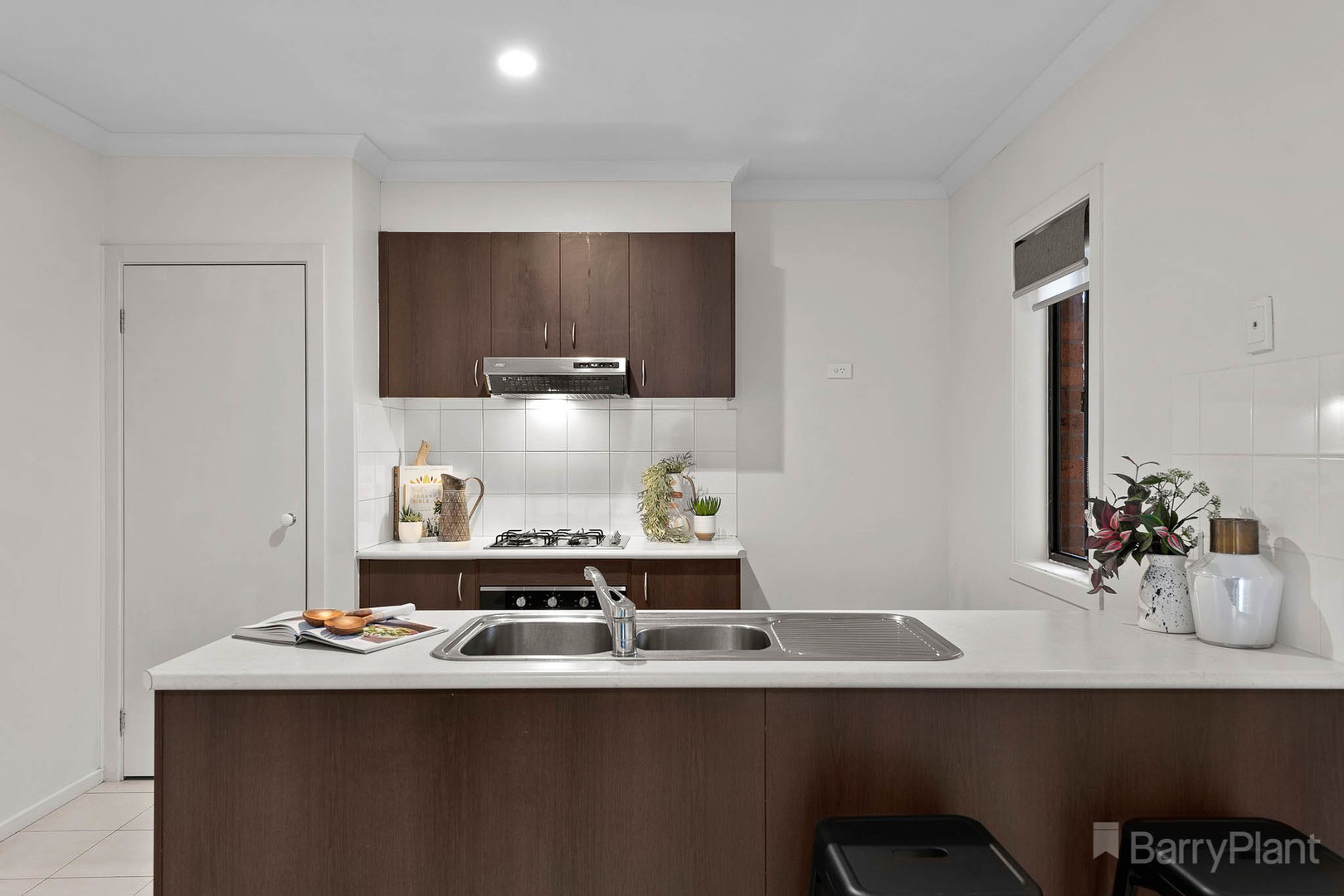 16 Kingsdale Crescent, Pakenham, VIC 3810, Pakenham - Thumbnail 6