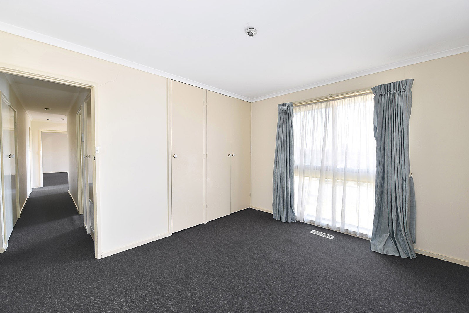 16 Kingsmere Close, Gladstone Park, VIC 3043, Gladstone Park - Thumbnail 4