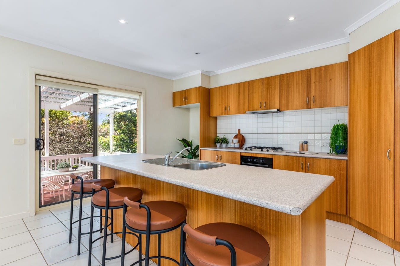 16 Kitchener Street, Box Hill South, VIC 3128, Box Hill South - Thumbnail 5