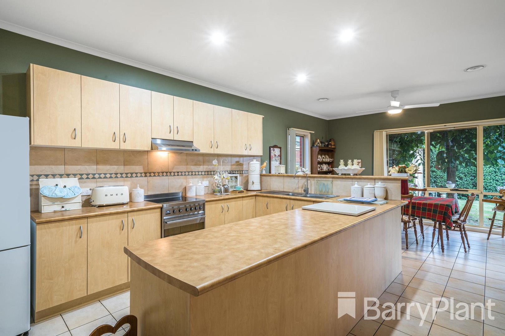 16 Kurrajong CourtGrovedale, VIC 3216, Grovedale - Thumbnail 3