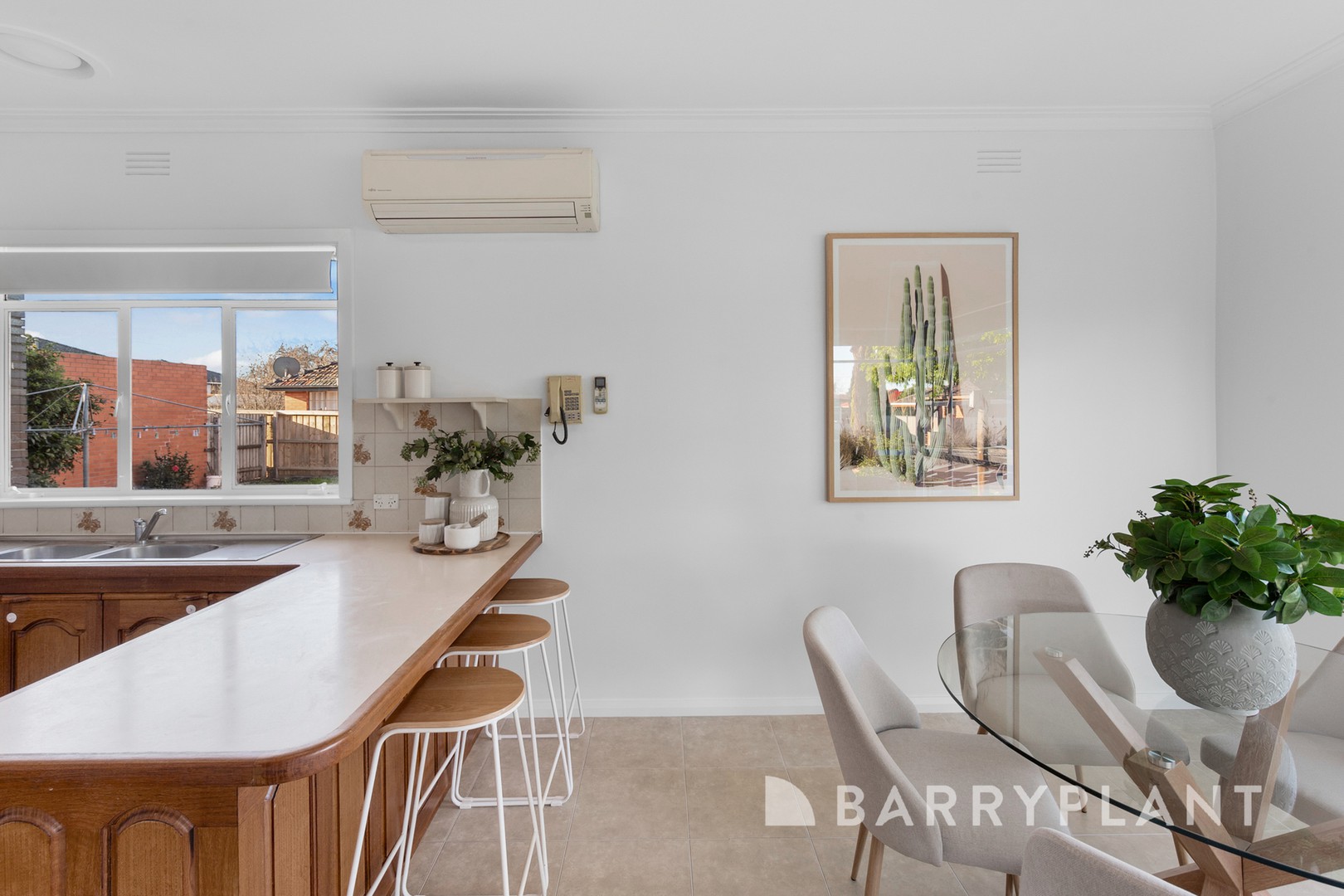 16 Larkspur Drive, St Albans, VIC 3021, St Albans - Thumbnail 8