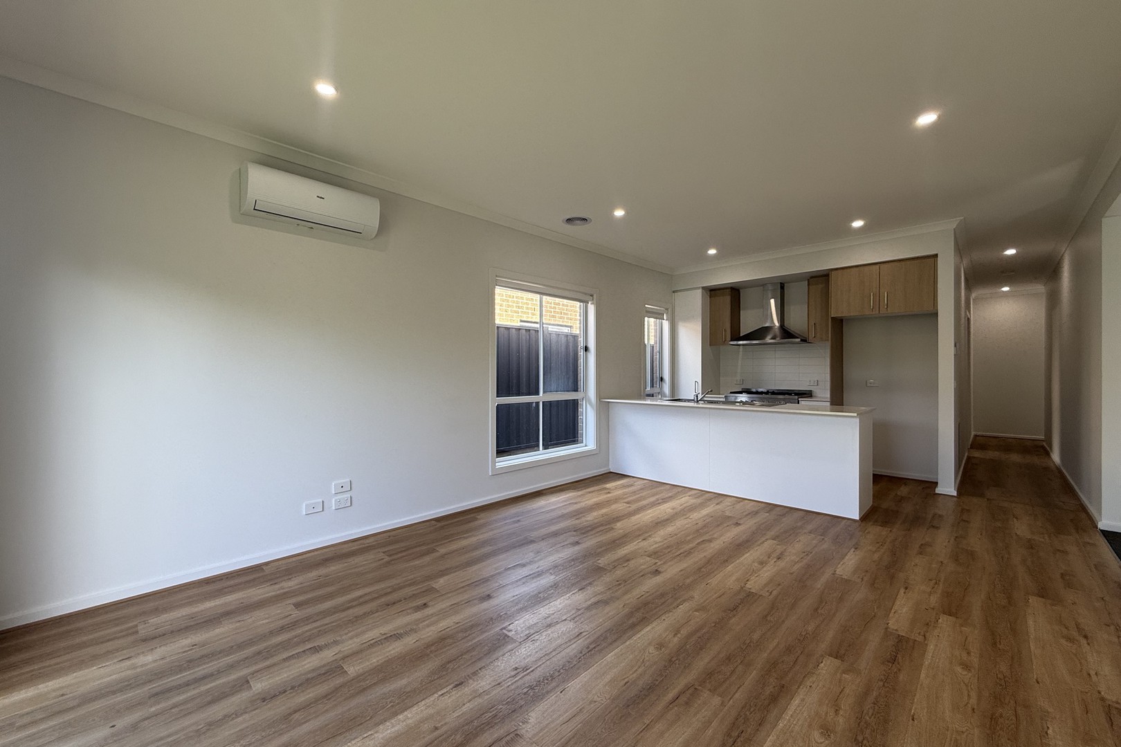 16 Legrange Crescent, Fraser Rise, VIC 3336 - Thumbnail 2 - 07/10/2026