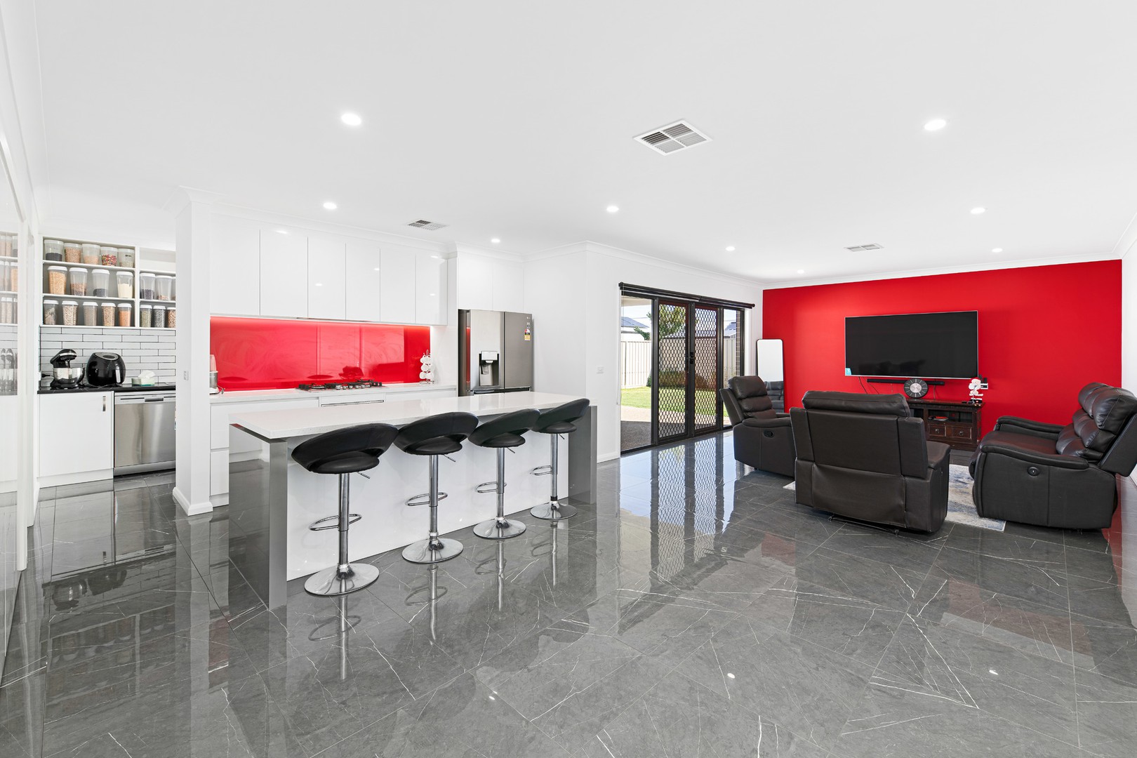 16 Limpidi Drive, Mildura, VIC 3500, Mildura - Thumbnail 3