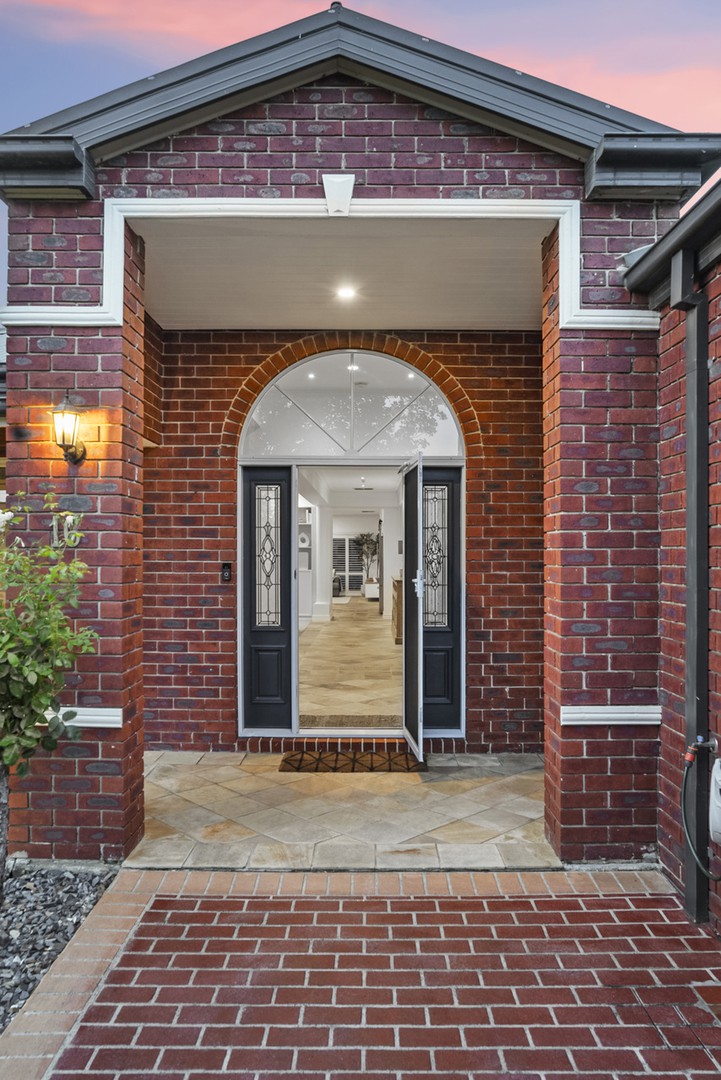 16 Lindsay Court, Taylors Lakes, VIC 3038 - Thumbnail 2 - 31/01/2025