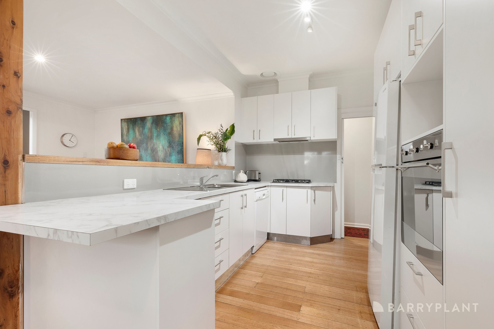 16 Lionel Crescent, Croydon, VIC 3136, Croydon - Thumbnail 2