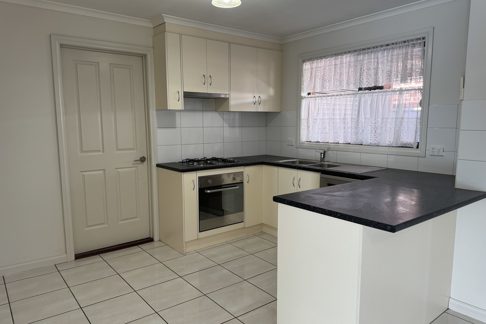 16 Lisa Court, Mildura, VIC 3500 - Thumbnail 2 - 02/05/2025
