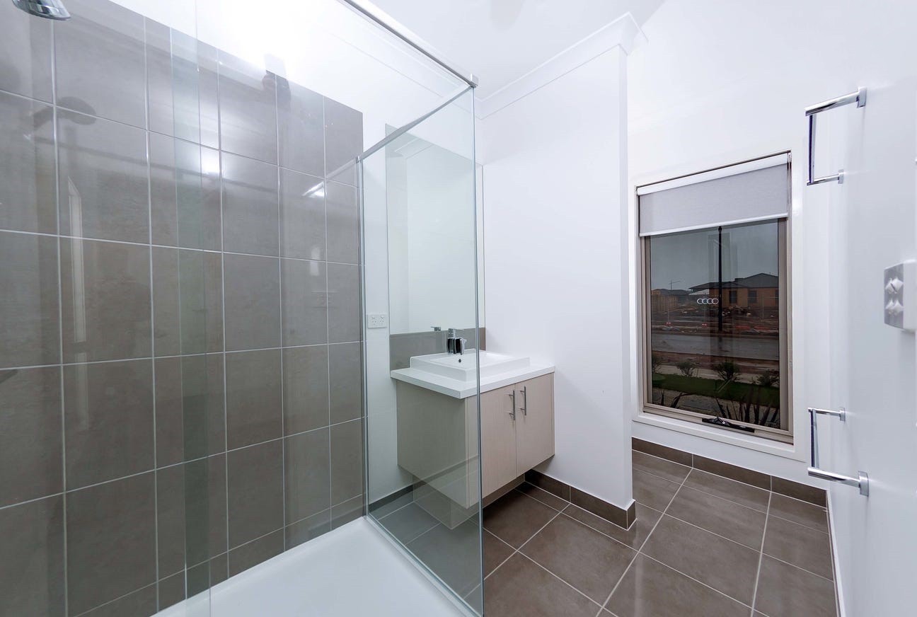 16 Longshanks Street, Thornhill Park, VIC 3335, Thornhill Park - Thumbnail 5