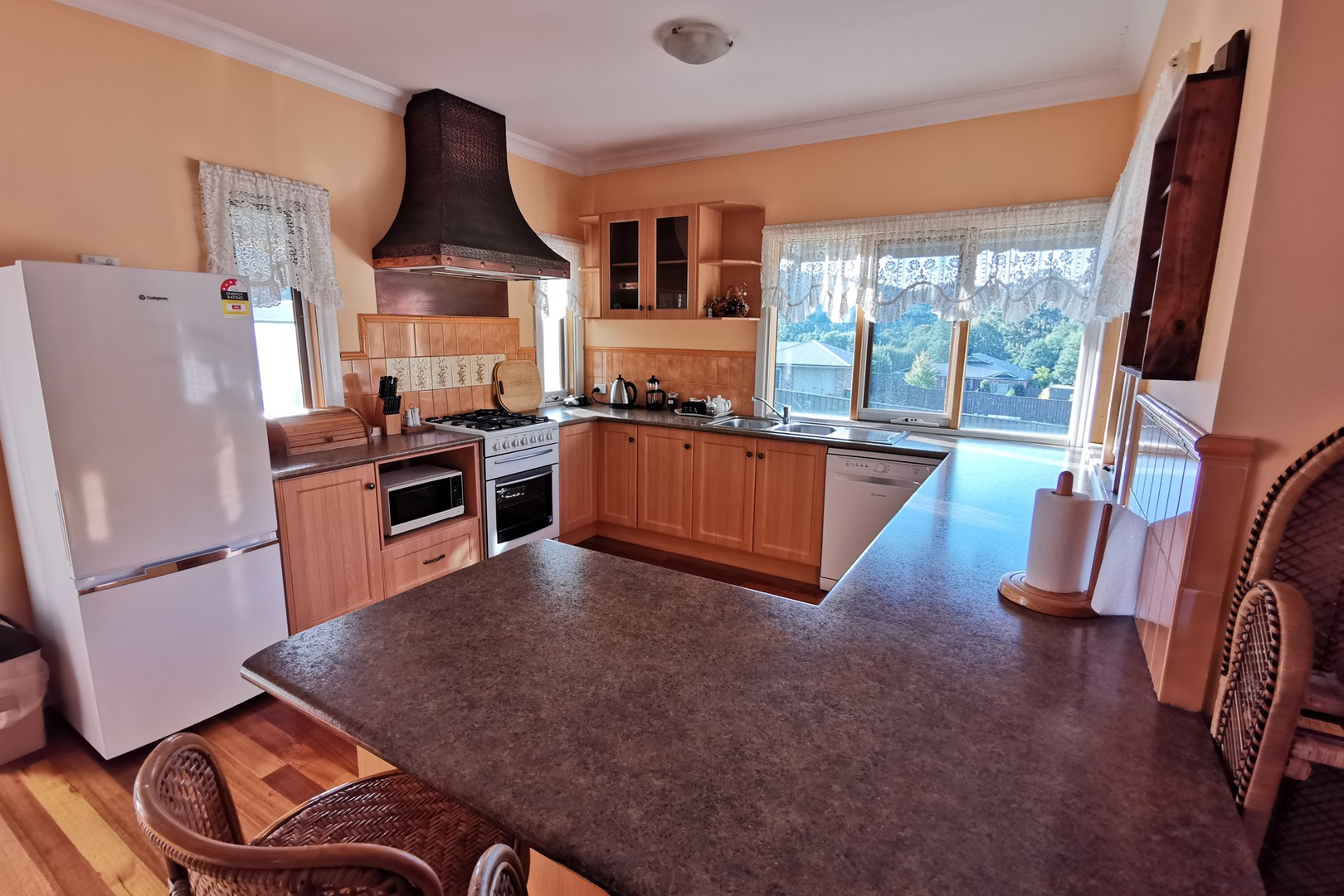 16 Lyell Street, Marysville, VIC 3779, Marysville - Thumbnail 3