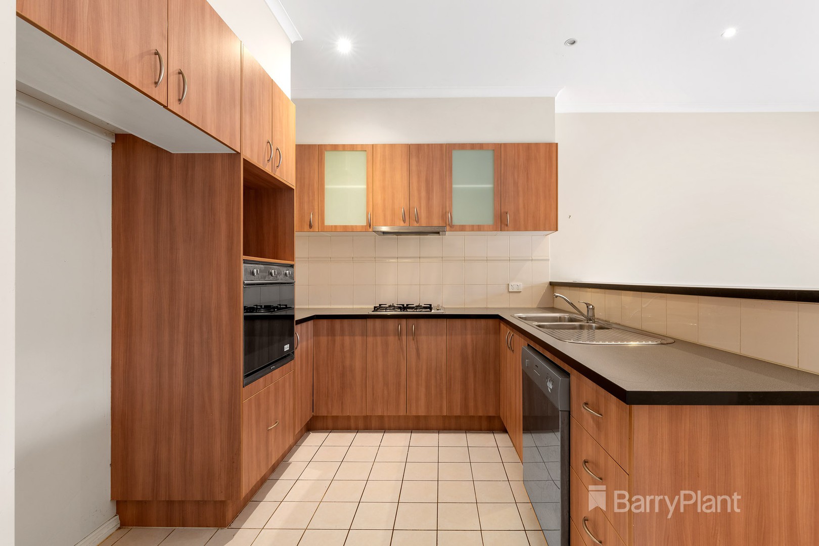 16 Malabar Walk, Bundoora, VIC 3083, Bundoora - Thumbnail 3