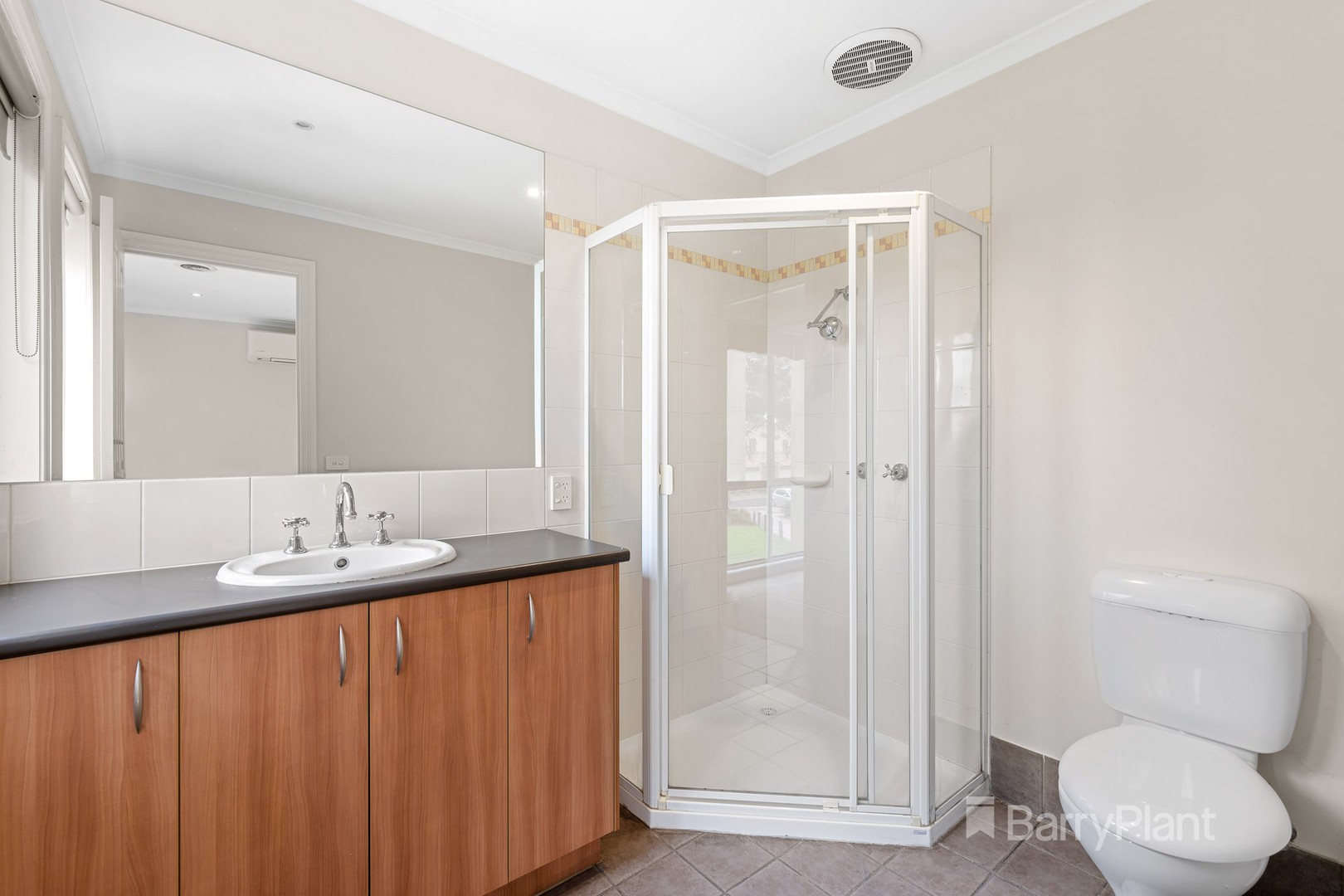 16 Malabar Walk, Bundoora, VIC 3083, Bundoora - Thumbnail 5