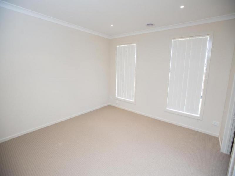 16 Mantua Drive, Greenvale, VIC 3059, Greenvale - Thumbnail 5