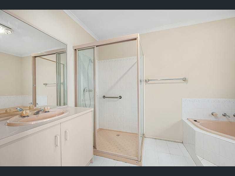 16 Martens Court, Taylors Lakes, VIC 3038, Taylors Lakes - Thumbnail 6