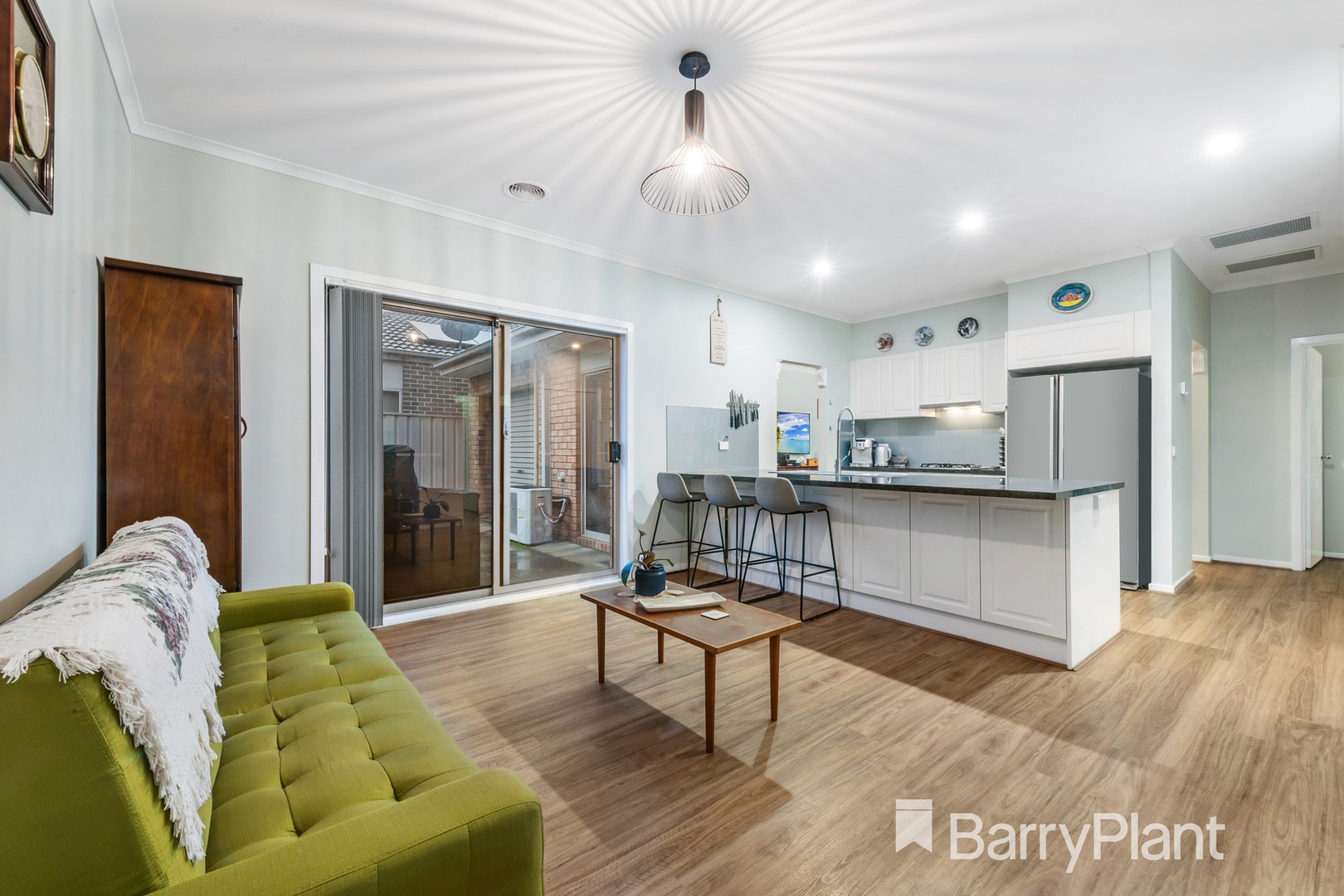 16 Martine Court, Hoppers Crossing, VIC 3029, Hoppers Crossing - Thumbnail 4