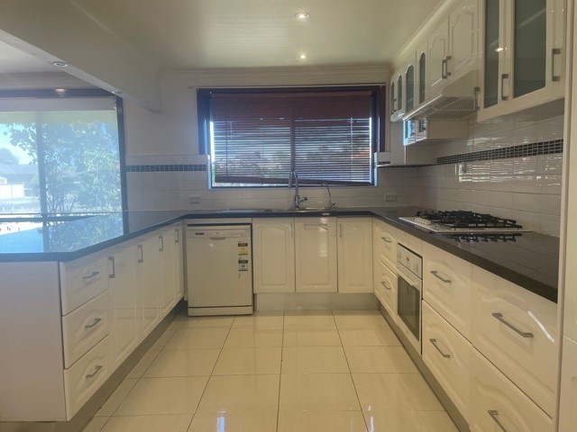 16 McClelland Drive, Mill Park, VIC 3082, Mill Park - Thumbnail 6