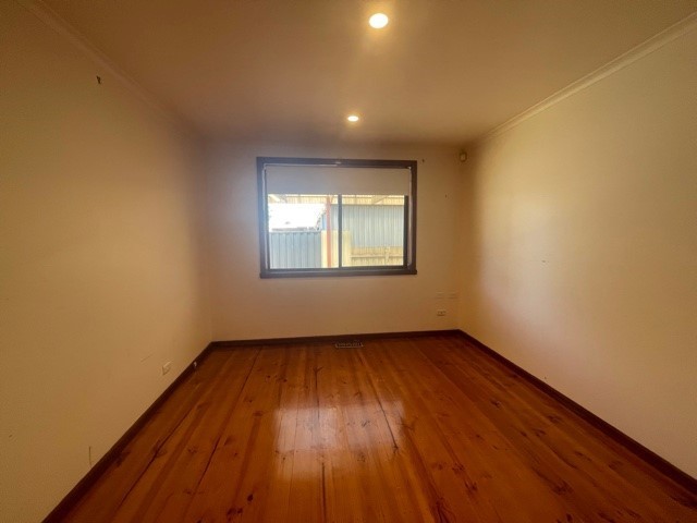 16 McClelland Drive, Mill Park, VIC 3082, Mill Park - Thumbnail 8