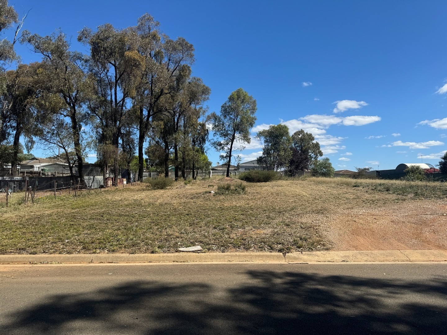 16 Mcpherson Avenue, Maryborough, VIC 3465 - Thumbnail 1 - 27/03/2025