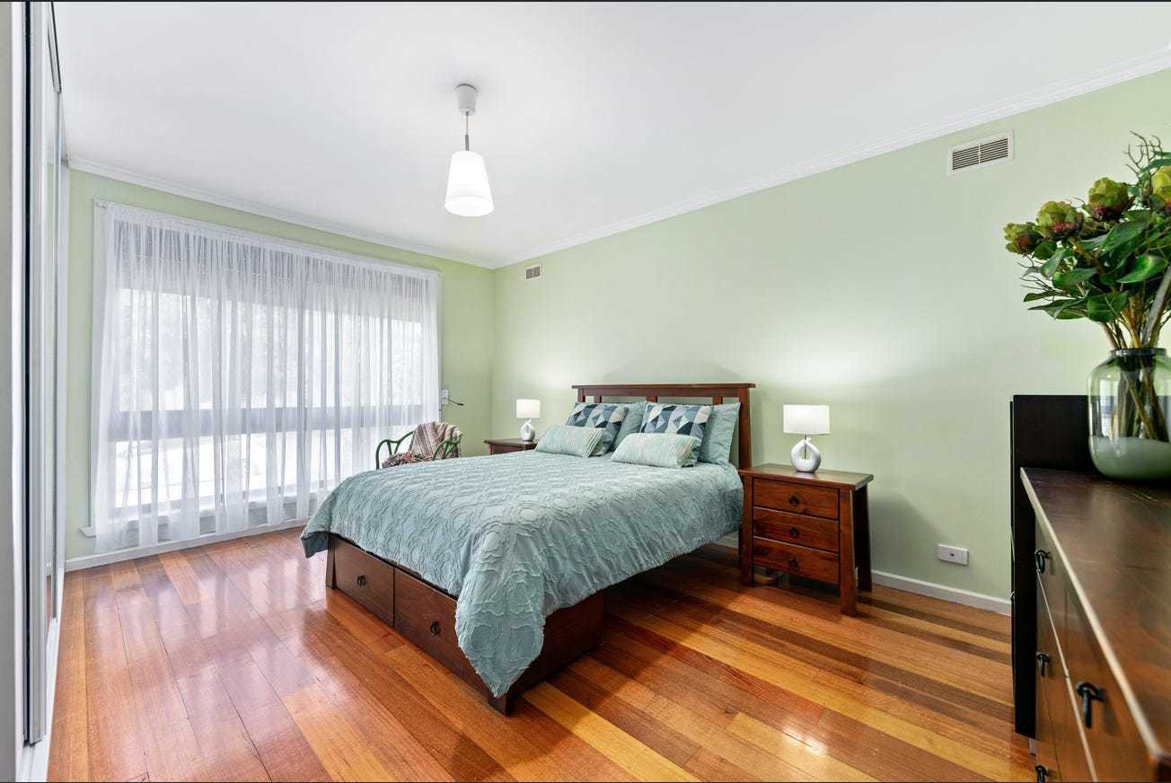 16 Meadowbank Drive, Sunshine North, VIC 3020, Sunshine North - Thumbnail 6