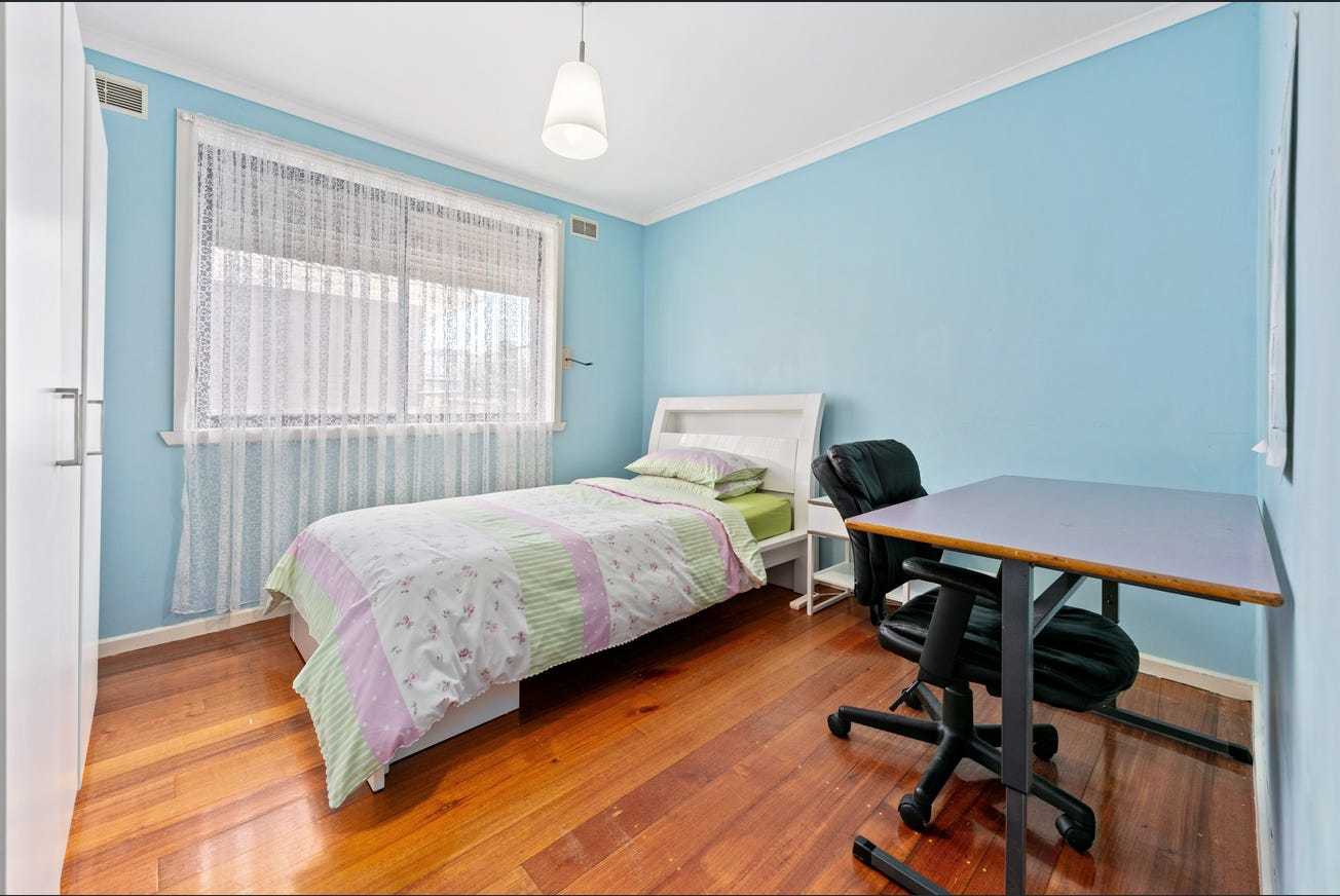 16 Meadowbank Drive, Sunshine North, VIC 3020, Sunshine North - Thumbnail 7