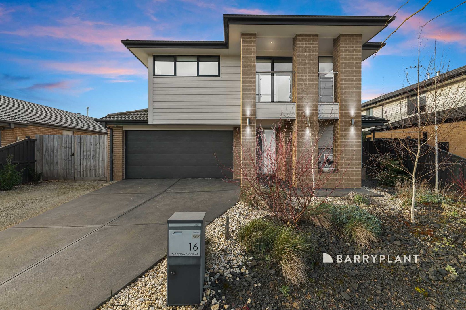 16 Meadowbrook Crescent, Warragul, VIC 3820 - Thumbnail 1 - 10/11/2025