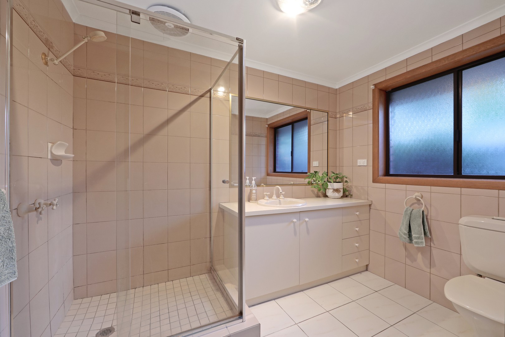 16 Meaghan Court, Rowville, VIC 3178, Rowville - Thumbnail 8