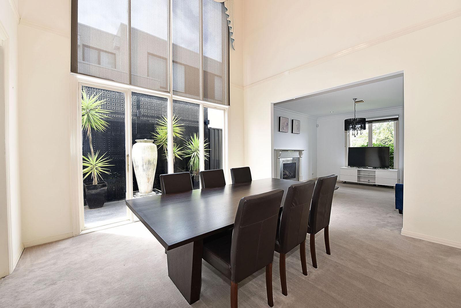 16 Merchiston Grove, Strathmore, VIC 3041, Strathmore - Thumbnail 4