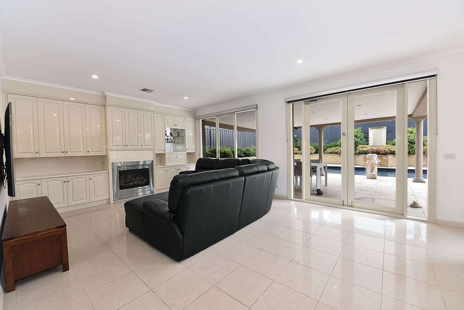 16 Merchiston Grove, Strathmore, VIC 3041, Strathmore - Thumbnail 5