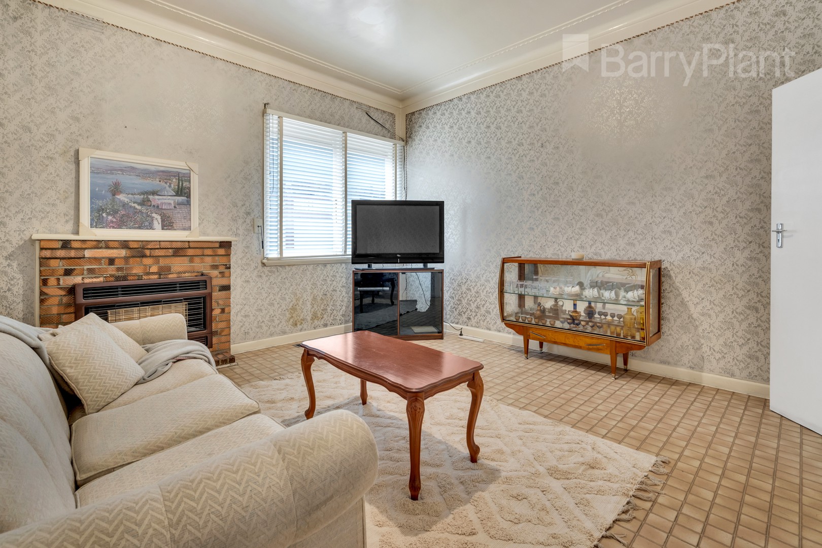 16 Merrilands Road, Reservoir, VIC 3073, Reservoir - Thumbnail 2