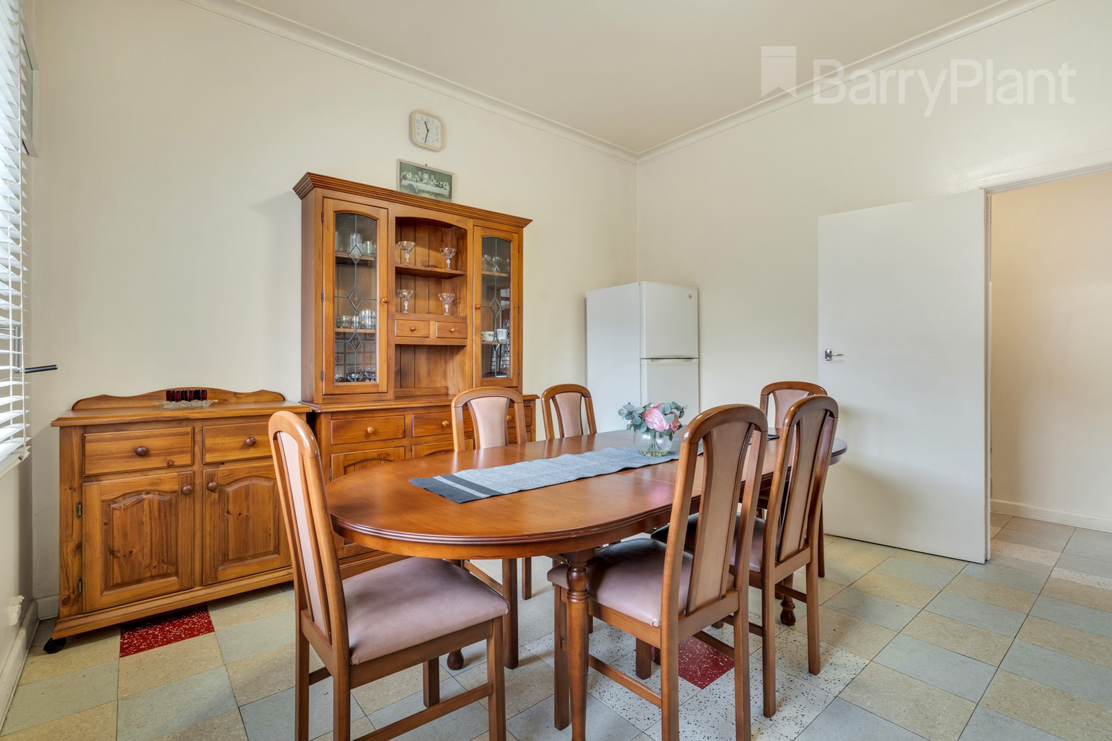16 Merrilands Road, Reservoir, VIC 3073, Reservoir - Thumbnail 5