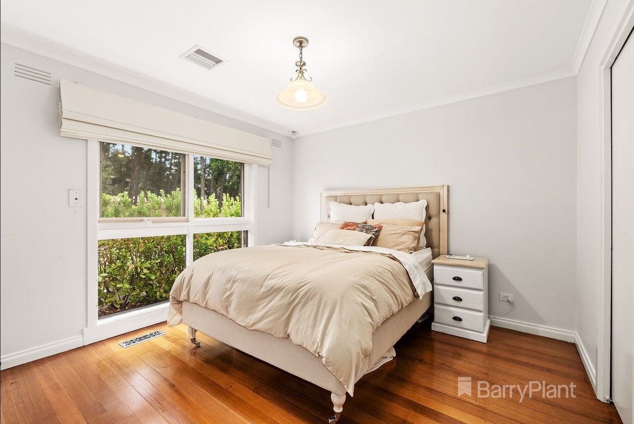 16 Meyrick Crescent, Viewbank, VIC 3084, Viewbank - Thumbnail 5