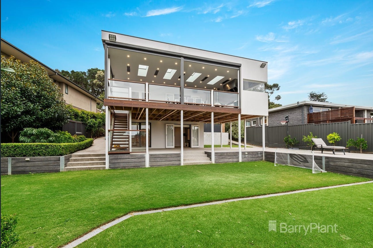 16 Meyrick Crescent, Viewbank, VIC 3084, Viewbank - Thumbnail 8