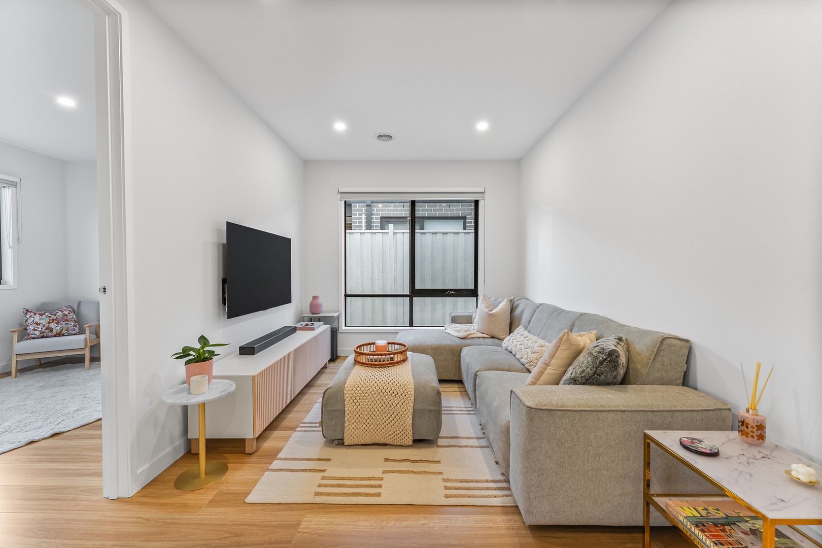 16 Milne Street, Sunbury, VIC 3429 - Thumbnail 2 - 04/06/2025